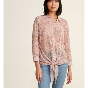 MAX & MOI  Feather Print Knotted Shirt (NWT)